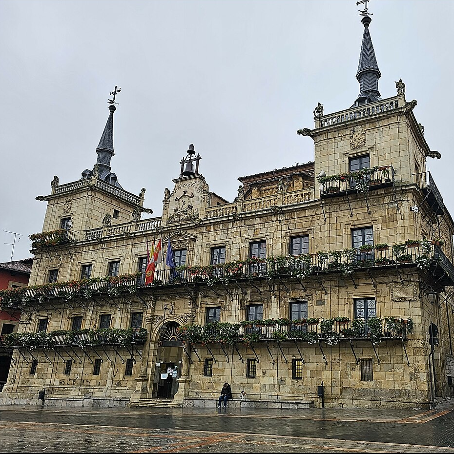 León